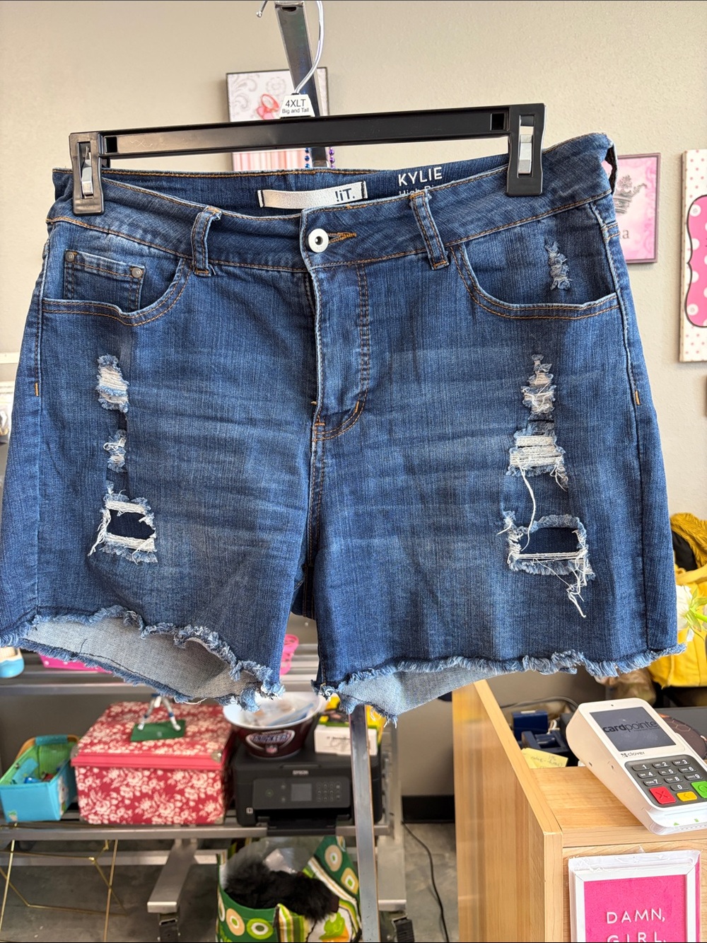 !it jeans Kylie Distressed Dark Blue Denim Shorts